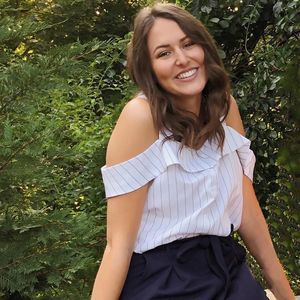 Meet your Posher, Nicole